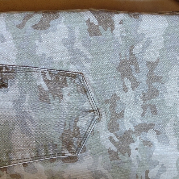 Jessica Simpson Camo Stretch Zipper Jeans Metal button - Picture 10 of 12